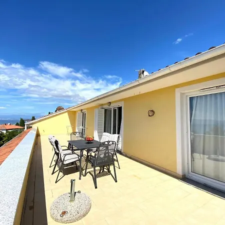 Affittacamere Near The 4*