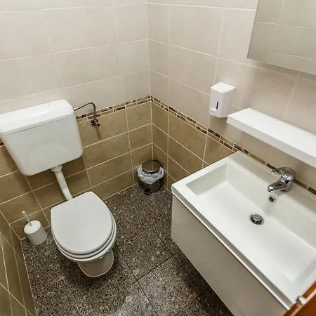 Penzion Near The Malinska